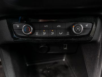 Opel Corsa F 1.2 Edition Fahrerassistenz-Paket Kamera