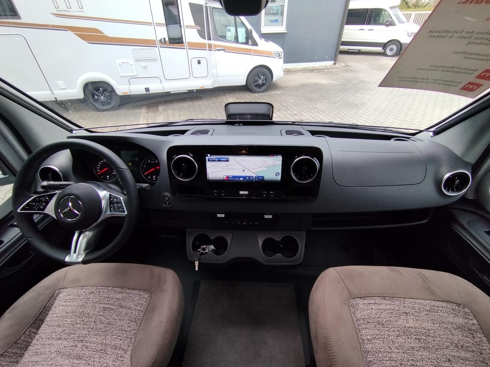 Fahrzeugabbildung Malibu T 450 RB LE comfort Mercedes,Distronic,LED,Autom