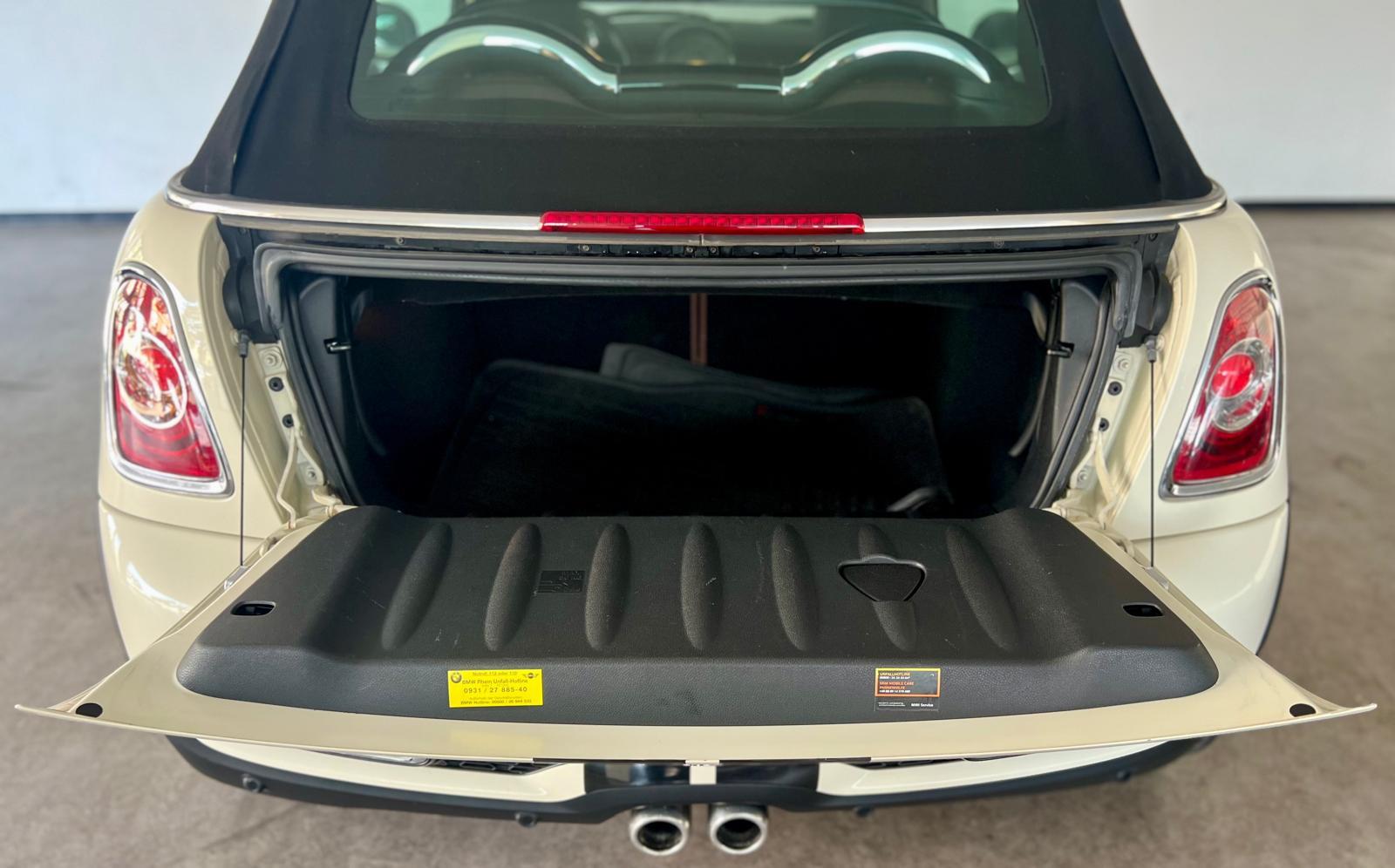 MINI Cooper S Cabrio Chilli Temp Leder Shz PDC