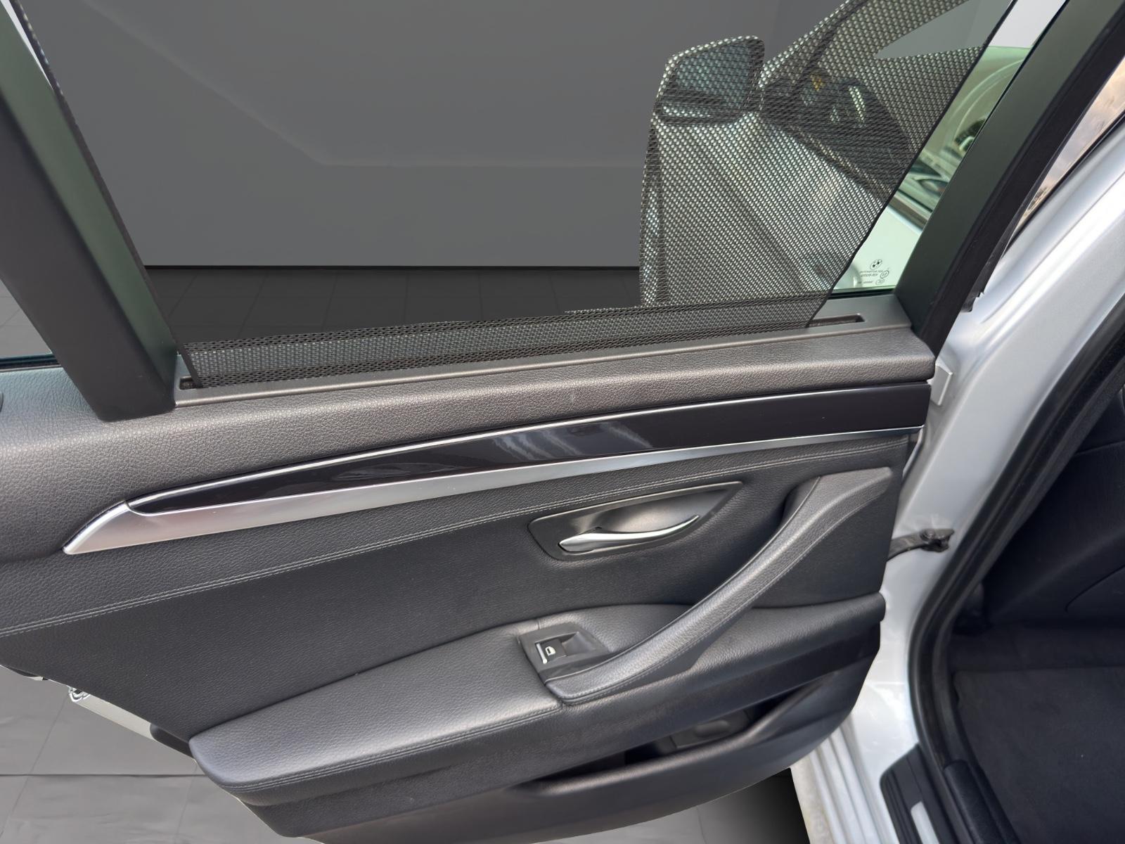 BMW 530 Touring Pano | hinterachslenk | Vollausstatt
