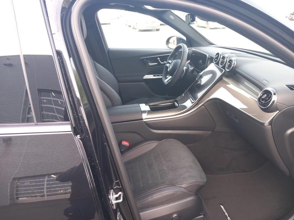 Fahrzeugabbildung Mercedes-Benz GLC 300 e 4M AMG*AHK*Pano-Dach*Distronic*Burmest