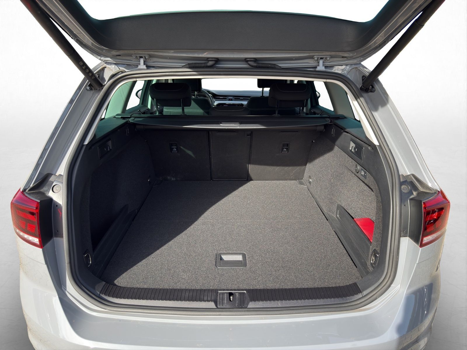 Volkswagen Passat Variant - Bild 11