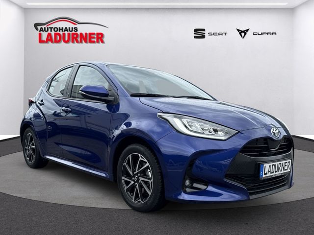 Yaris Hybrid Team Deutschland *Navi + Apple CarP