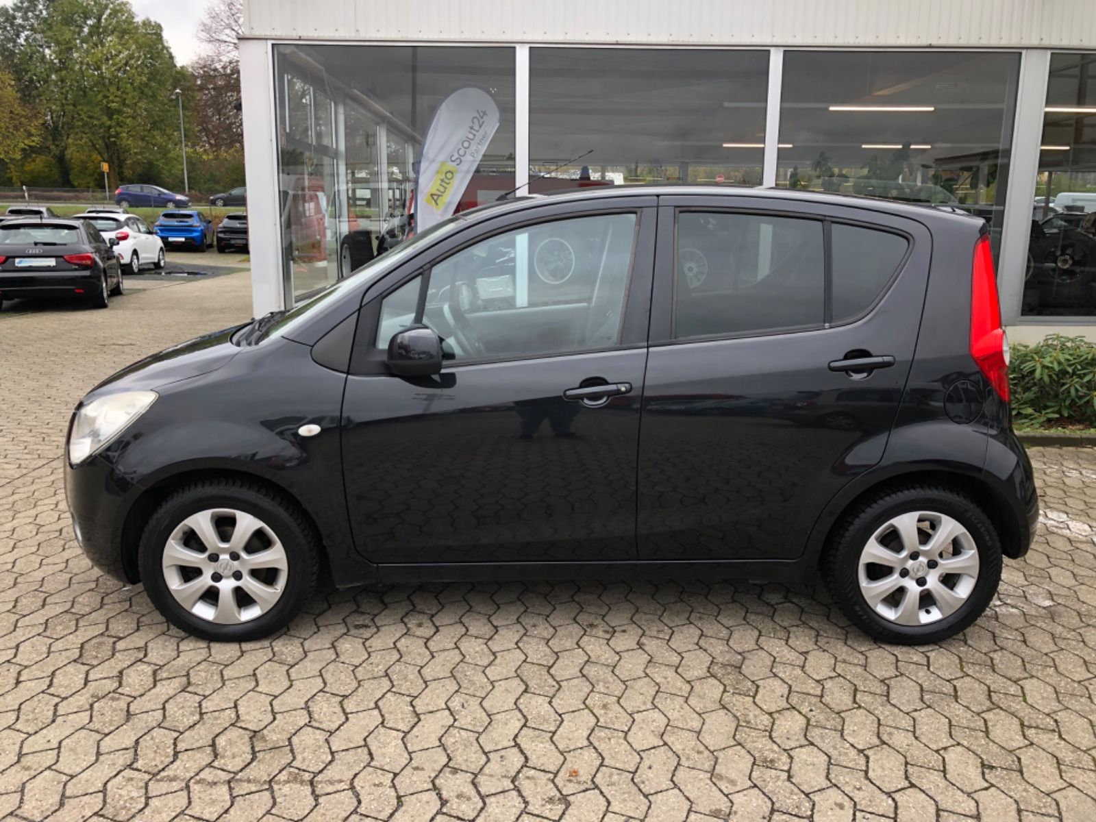 Fahrzeugabbildung Opel Agila B Edition TÜV 09/26  Klima Export