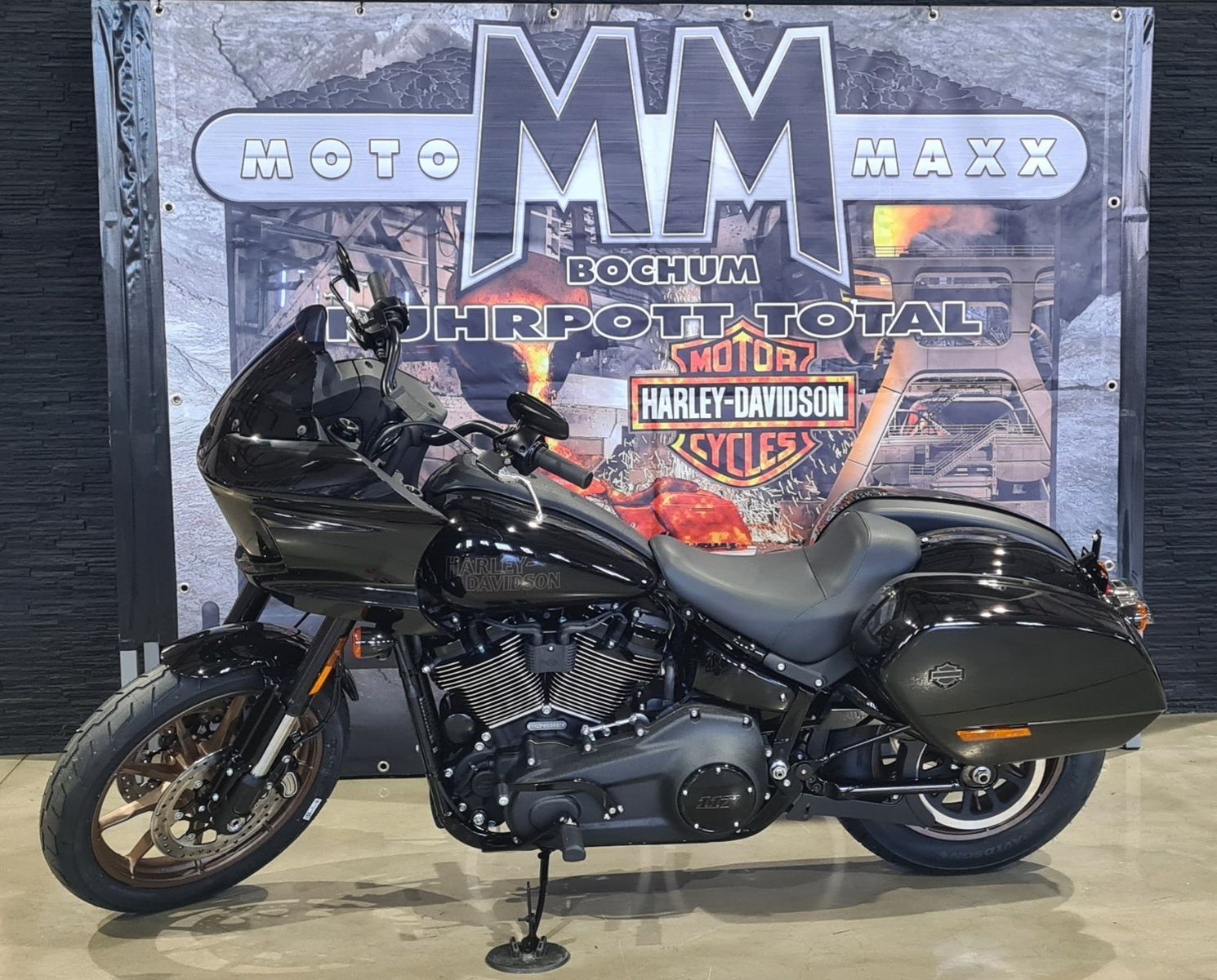 Fahrzeugabbildung Harley-Davidson Harley-Davidson Softail Low Rider ST MJ 2024