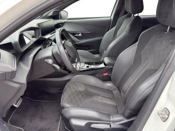 Peugeot 208 e GT Pack 136 50 kWh Navi+RFK+PDC+LED+Carpla