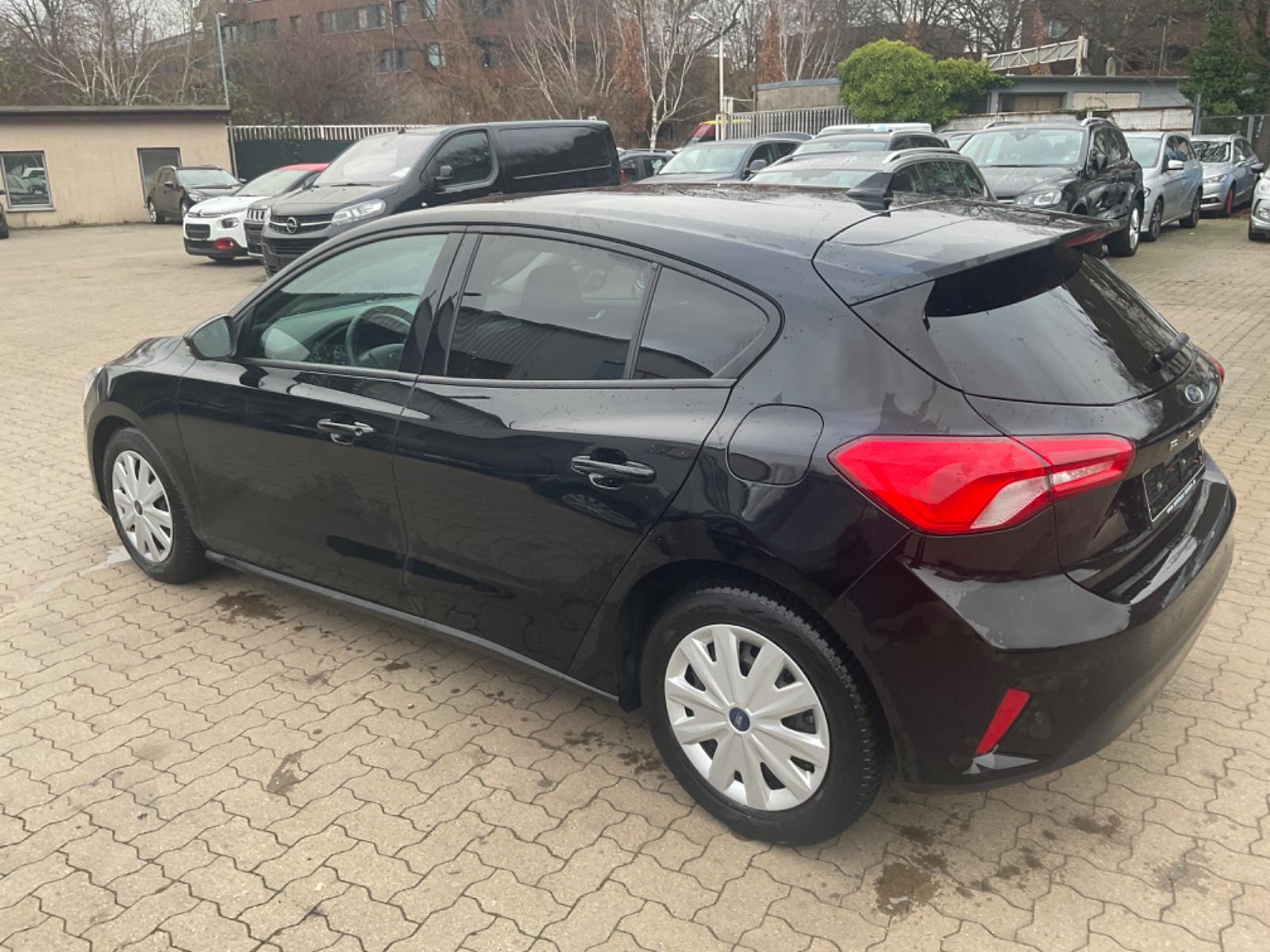 Ford Focus Lim. Trend TÜV 10.2027 AUTOMATIK