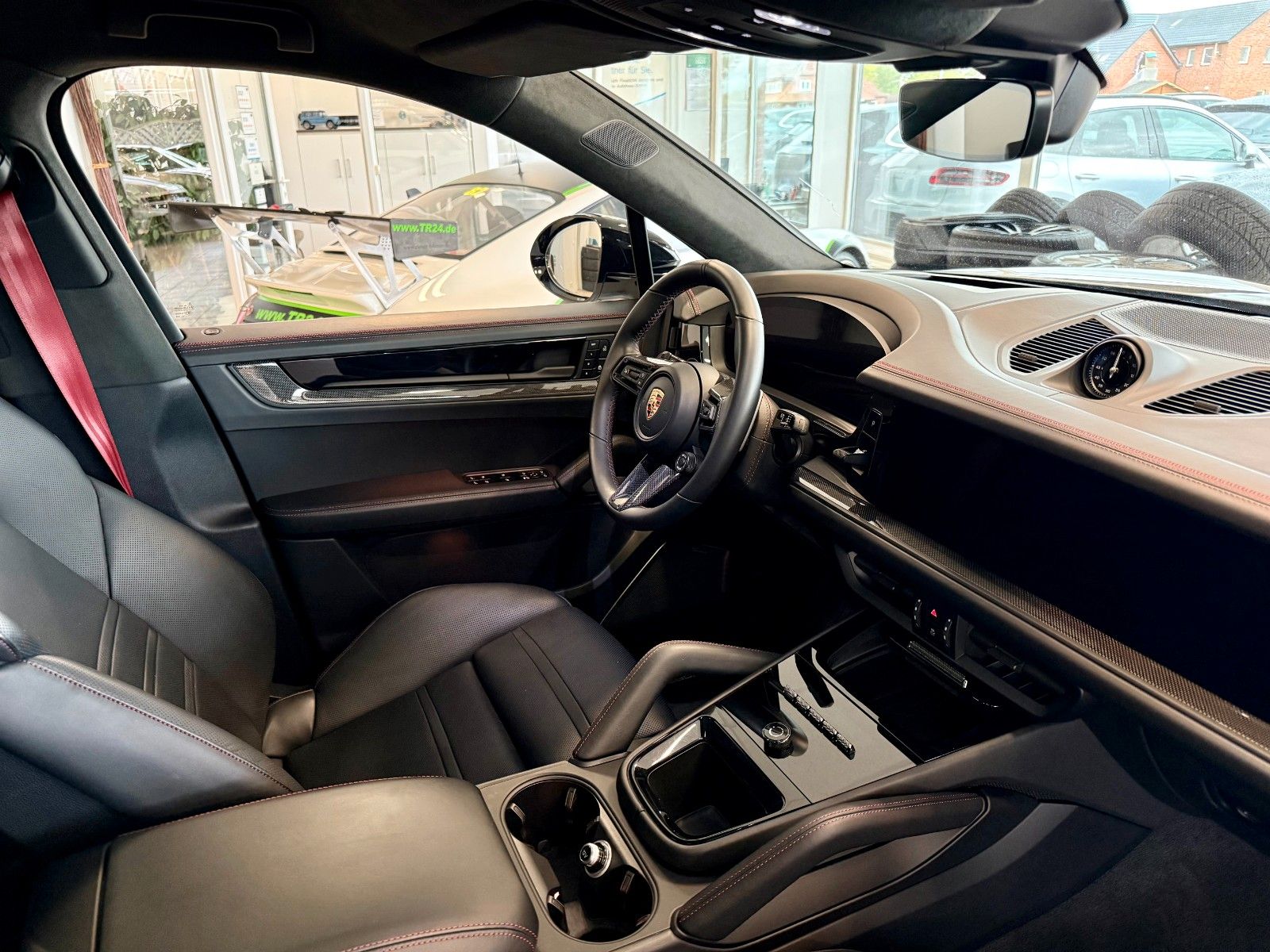 Fahrzeugabbildung Porsche Cayenne GTS Coupe SportDesign/AHK/ACC/HeadUp