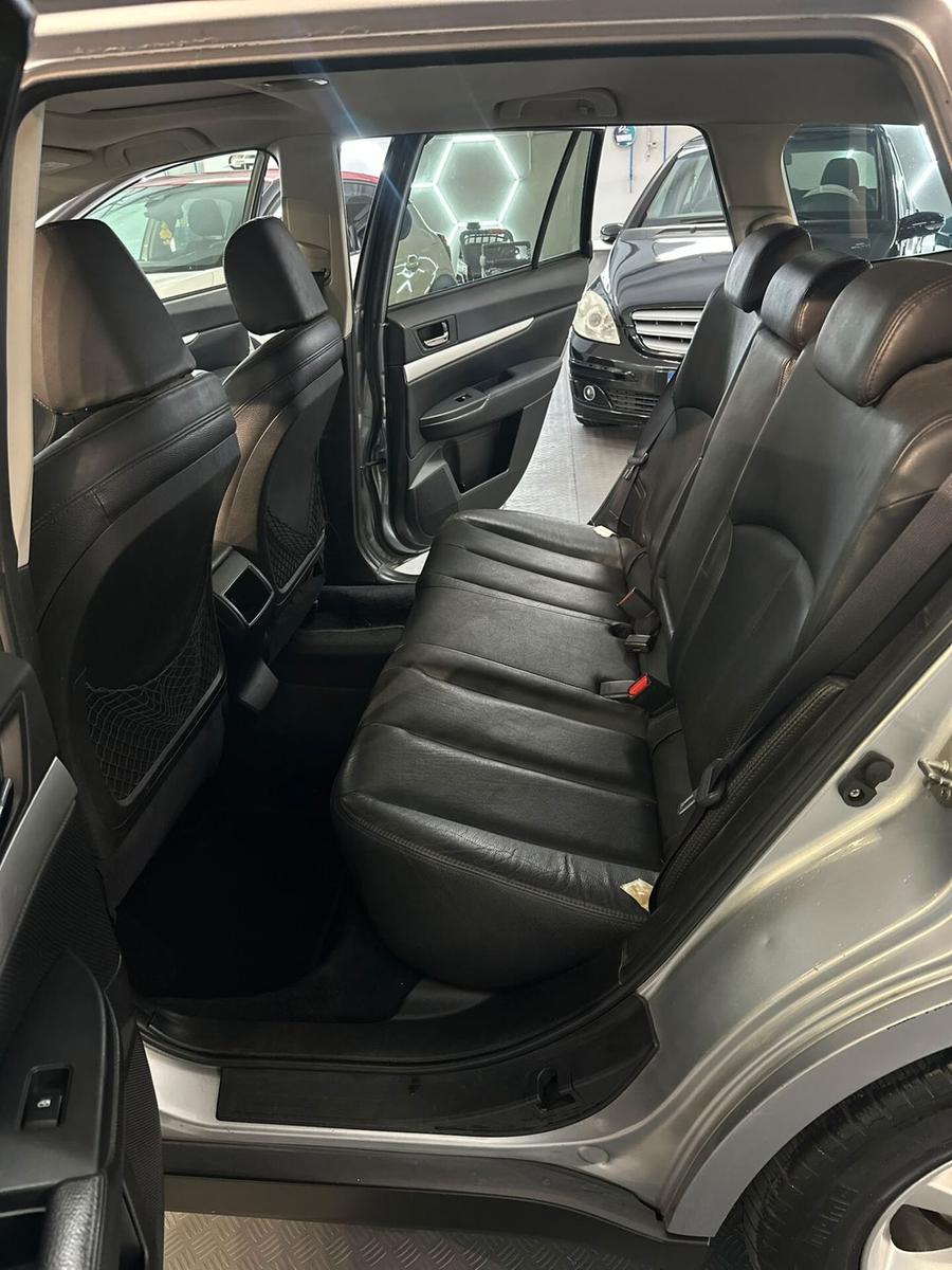 Subaru Outback 2014 — photo 10