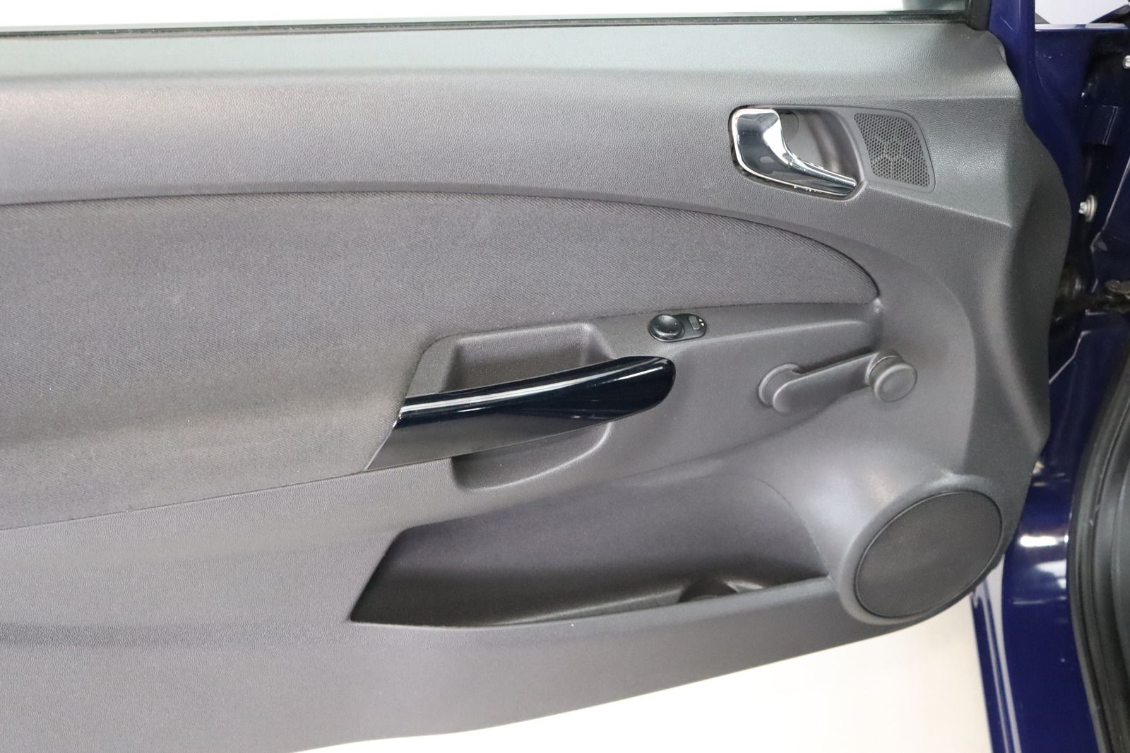 Fahrzeugabbildung Opel Corsa D 1.2i * Klima * LRHZ * SHZ *