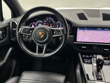 Porsche Cayenne - 8