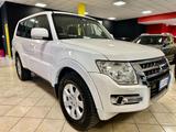 Mitsubishi MITSUBISHI Pajero 3.2 DI-D 16V aut. 5p. UNIPRO - - Mitsubishi Pajero: 3.5