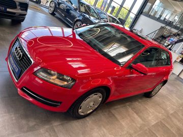 Audi A3 2.0 TDI Attraction*TÜV1226*Klima*Schiebedach
