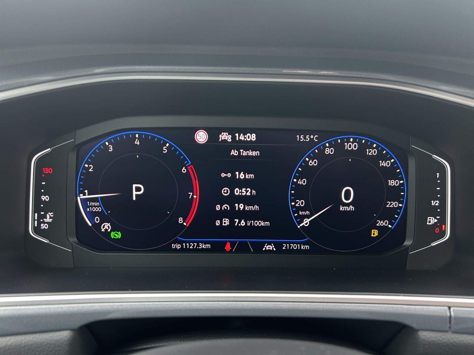 Fahrzeugabbildung Volkswagen T-Roc TSI Style DSG LEDplus CarPlay AID ACC RFK