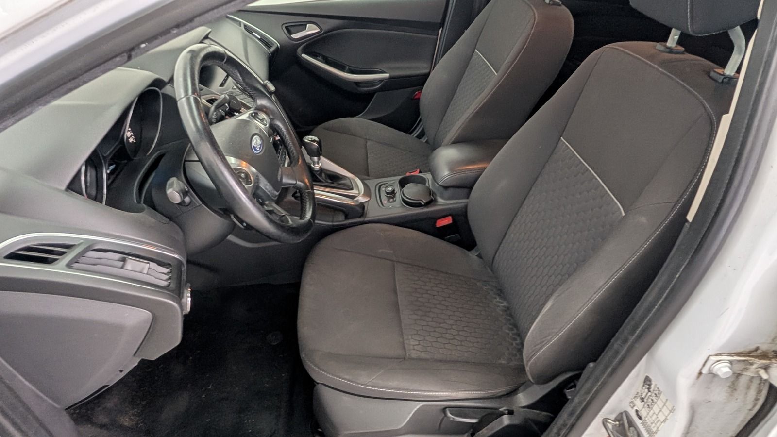 Fahrzeugabbildung Ford Focus Turnier 1.0 EcoBoost * SHZ * AAC. * FH Tre