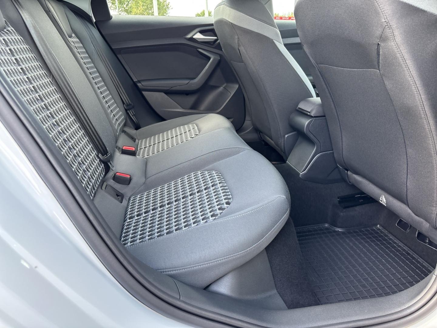 Audi A1 advanced TFSI 1.0 Sportback t Apple CarPlay