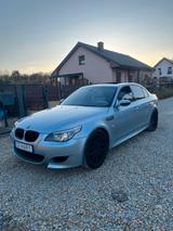 BMW M5 E60 2006, 373 kW, Vollleder, Sportpaket - BMW M5: E60