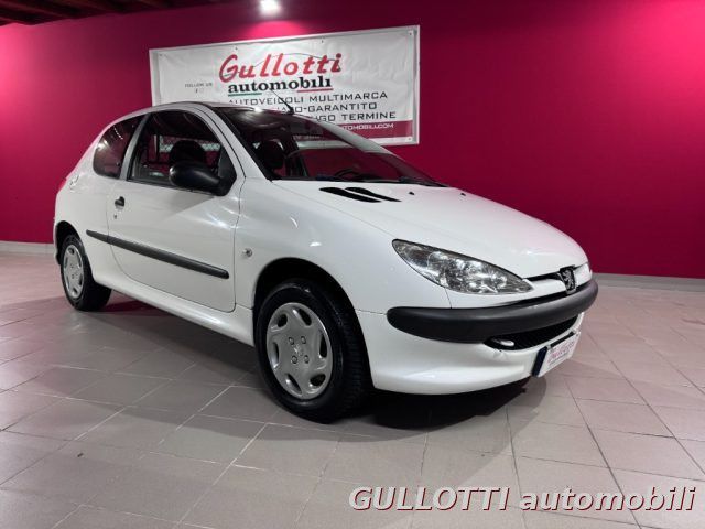 Peugeot PEUGEOT 206 1.4 HDi XAD Van AUTOCARRO 2POSTI