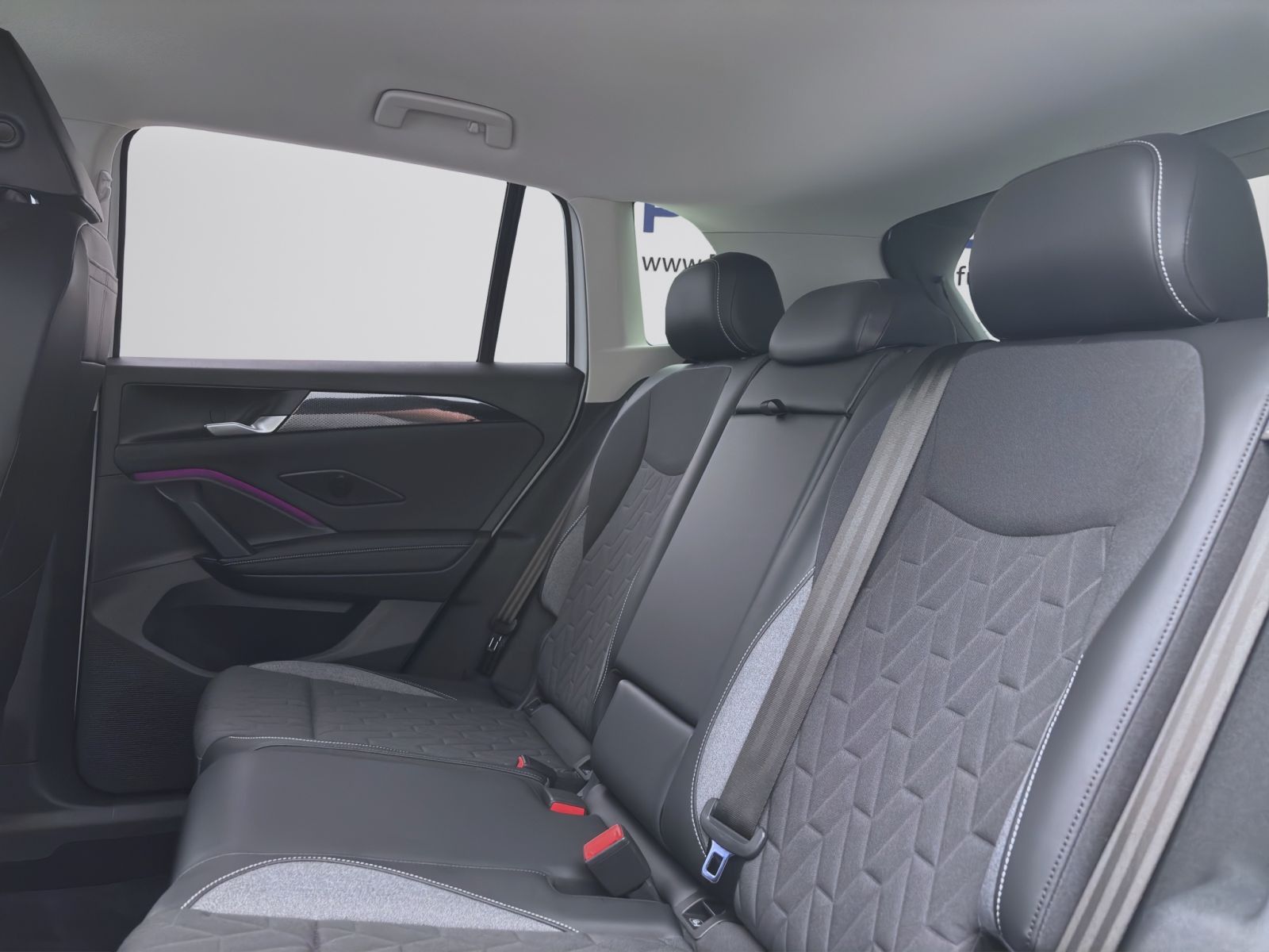 Volkswagen Tiguan - Bild 16