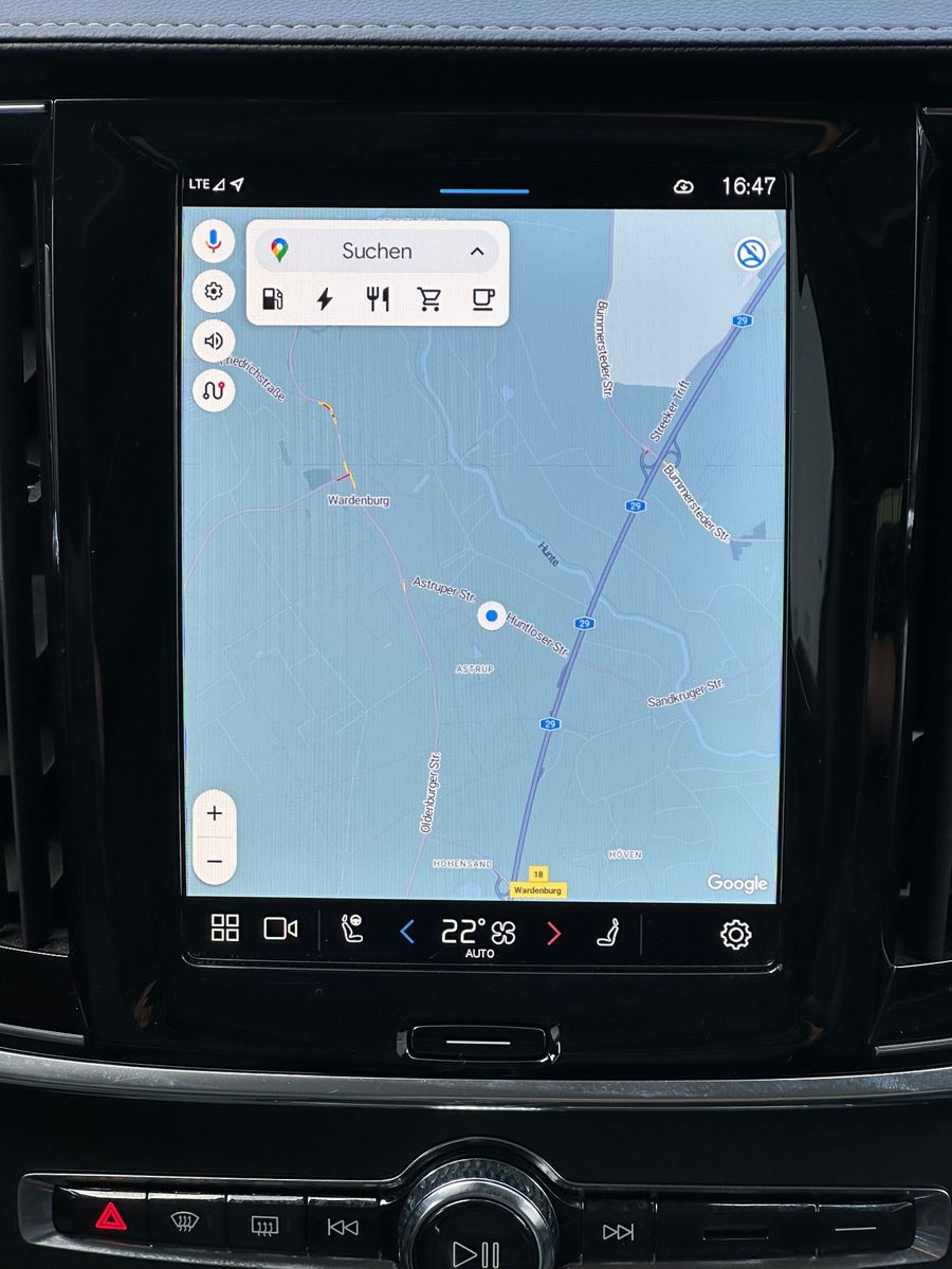 Fahrzeugabbildung Volvo V90 T8 Ultimate Dark NAV+LED+PANO+ACC+AHK+H&K+VC