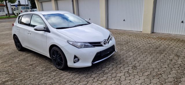 Toyota Auris Edition