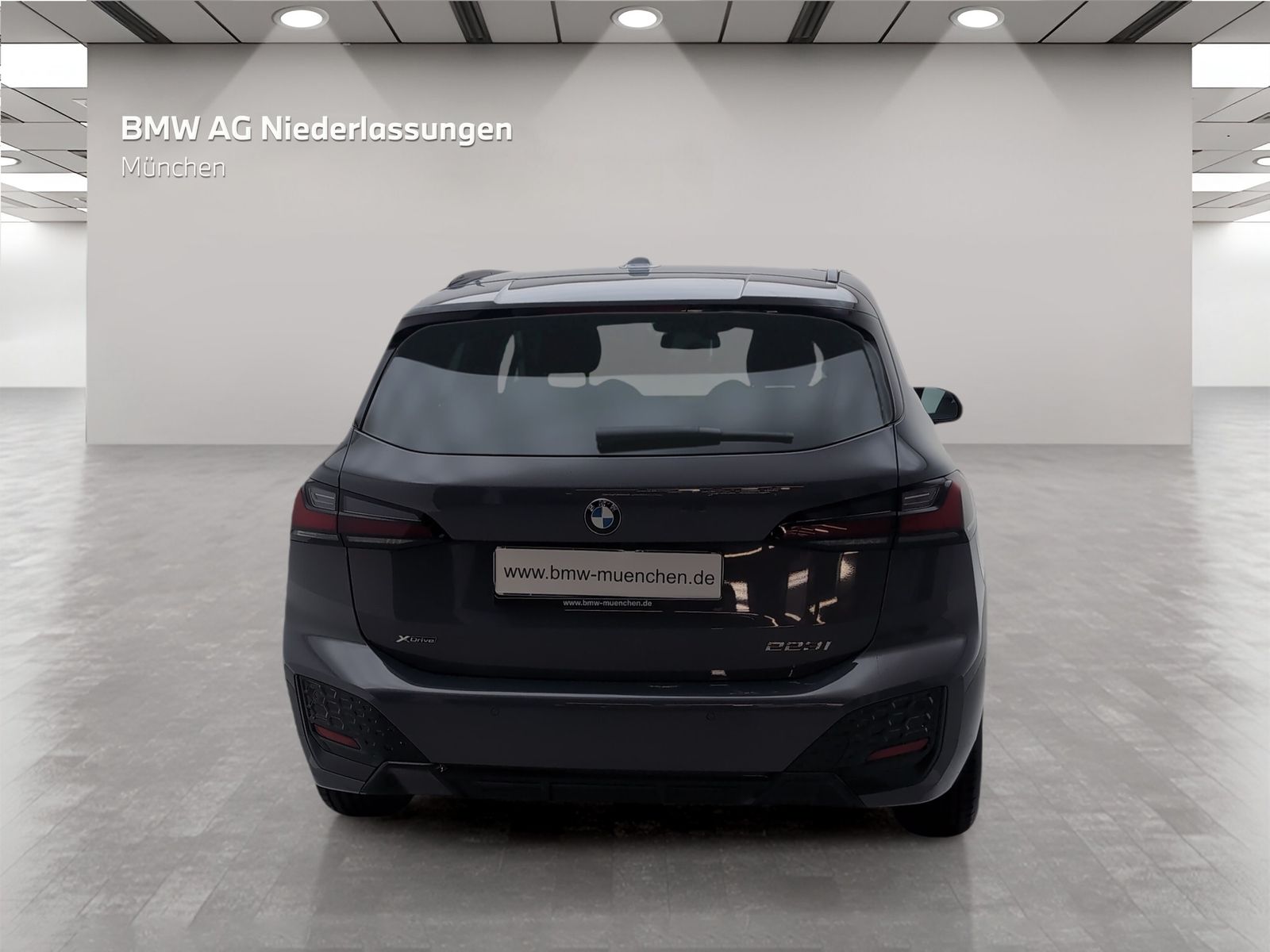 BMW 223 Active Tourer - Bild 8