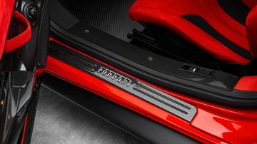صورة 7 لـ 2019 Ferrari 488 PISTA
