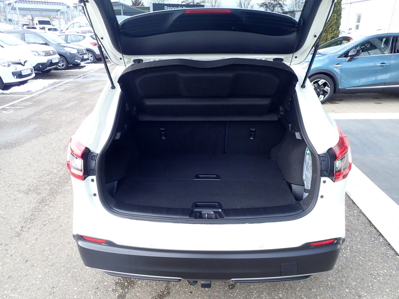 Fahrzeugabbildung Nissan Qashqai N-Connecta 1.3 DIG-T 160PS DCT