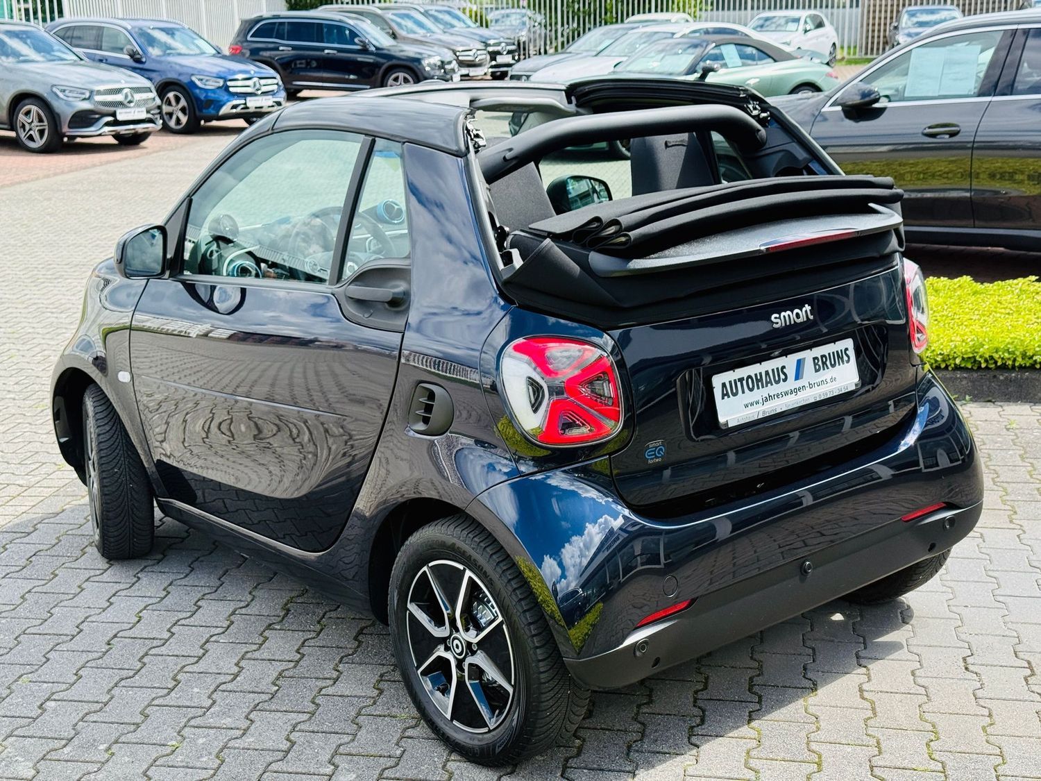 Fahrzeugabbildung Smart forTwo EQ CABRIO EXCLUSIVE, LED, PTS, RFK, W-Pak