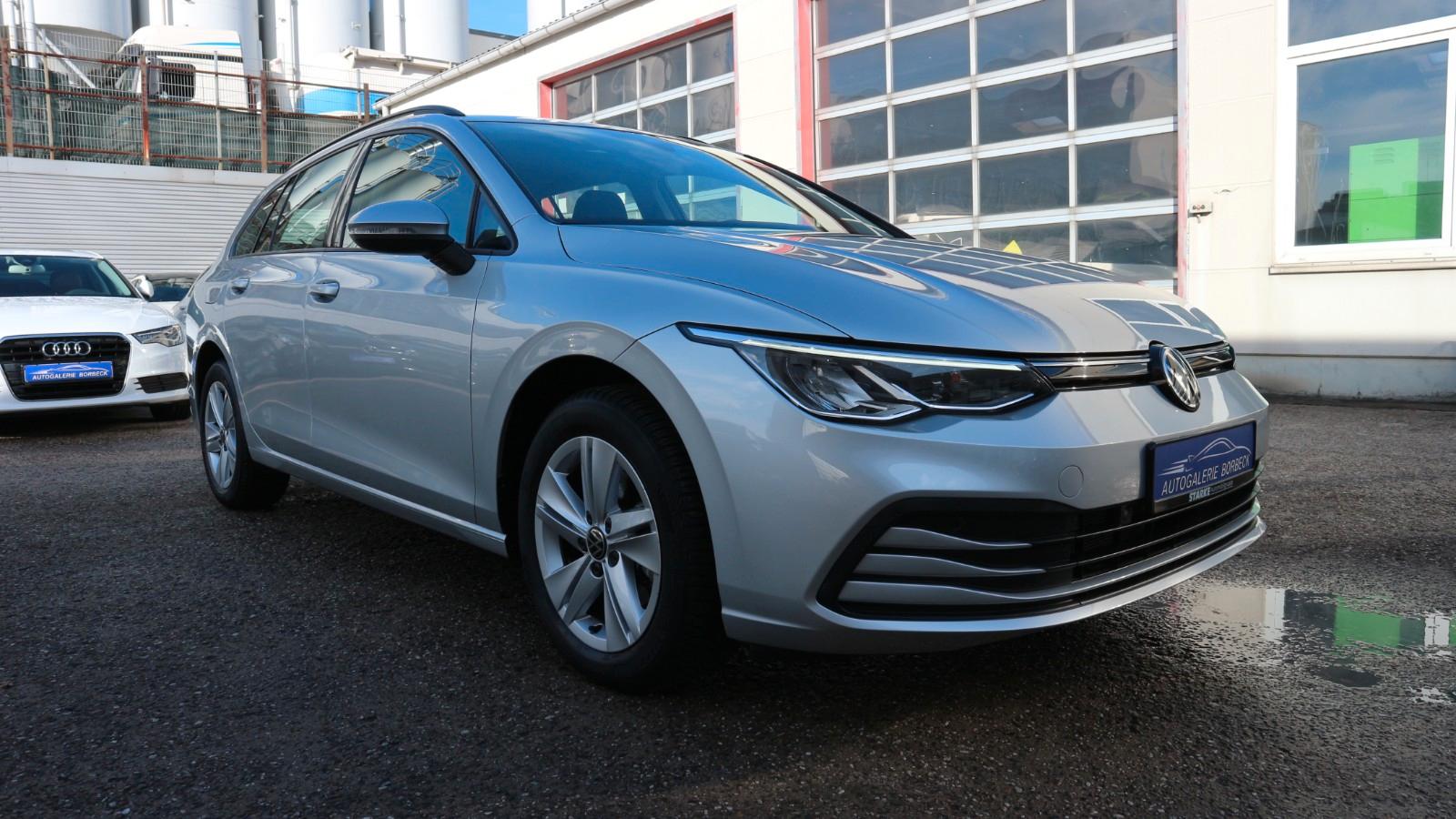 Volkswagen Golf VIII Variant Life