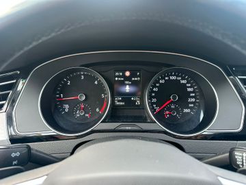 Volkswagen Passat Variant - 8