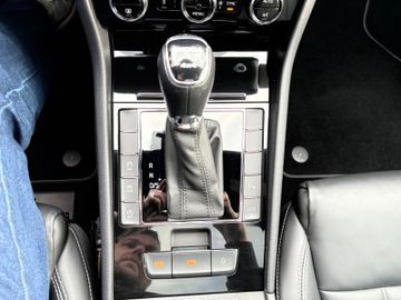 Fahrzeugabbildung SKODA Superb Combi 2.0 TSI L&K 4x4 DSG Pano AHK uvm