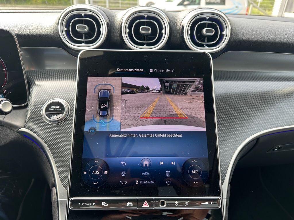 Fahrzeugabbildung Mercedes-Benz GLC 220 d 4M Avantg. AHK Distronic+ Pano LED SHZ