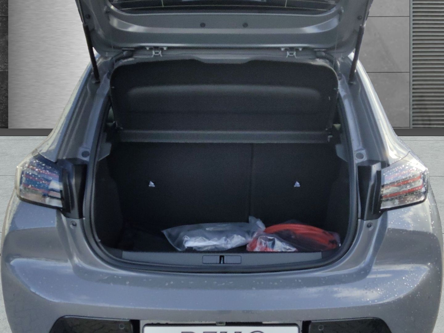 Peugeot e-208 - Bild 6