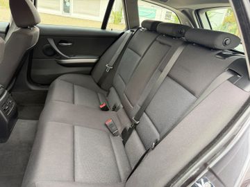 BMW 318 - 12