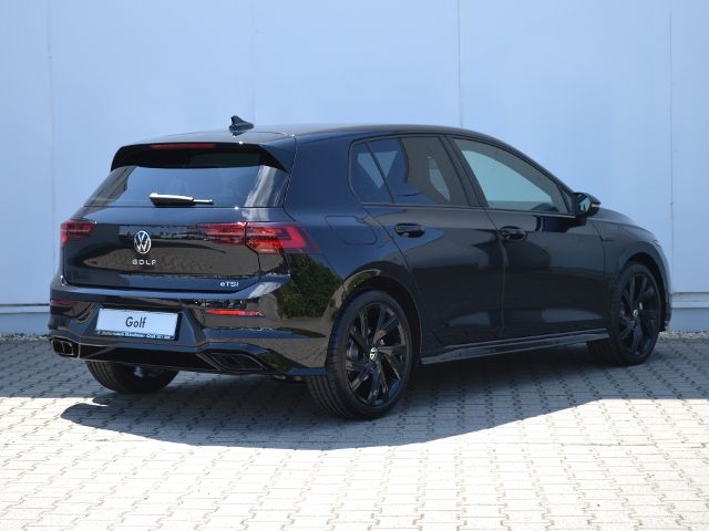 Golf VIII 1.5 eTSI 150 PS DSG R-Line Black-Style