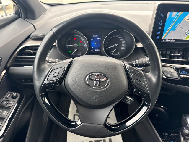 Toyota C-HR Hybrid Team D