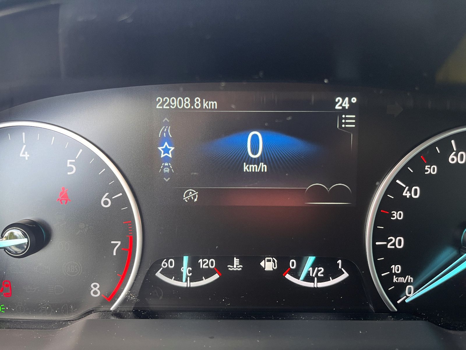 Fahrzeugabbildung Ford EcoSport Titanium