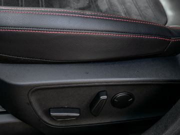 Ford Kuga 2.5 Plug-In Hybrid ST-Line X Kamera B&O