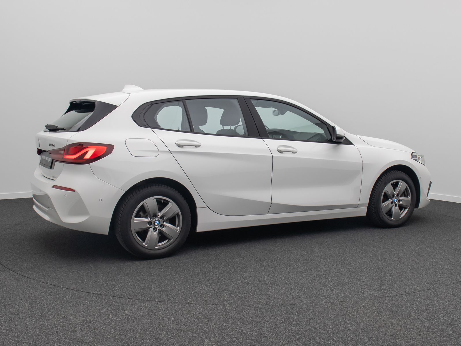 Fahrzeugabbildung BMW 116d Kamera DAB Sitzhzg LED Geschwindigkeitsreg