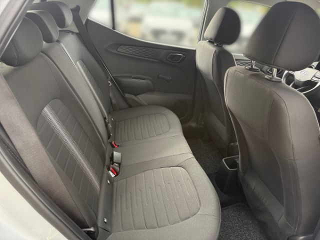 Fahrzeugabbildung Hyundai i10 Trend 1.0 +KLIMA+NAVI+RFK+SHZ+DAB+TEMPOMAT+U