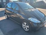 Mercedes-Benz Mercedes Benz A150 Schalter, Klima, Sitzhe... - Mercedes-Benz A 150 Gebrauchtwagen in Krefeld