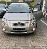 Toyota Avensis  nur 76.808 km! - gebrauchte Toyota Avensis aus dem Jahr 2006