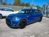 MINI Mini One D Clubman 1.5 Business - blaue MINI One D Clubman