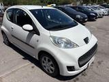 Peugeot 107 1.0 68CV 3p. Access - Peugeot 107: Limousine