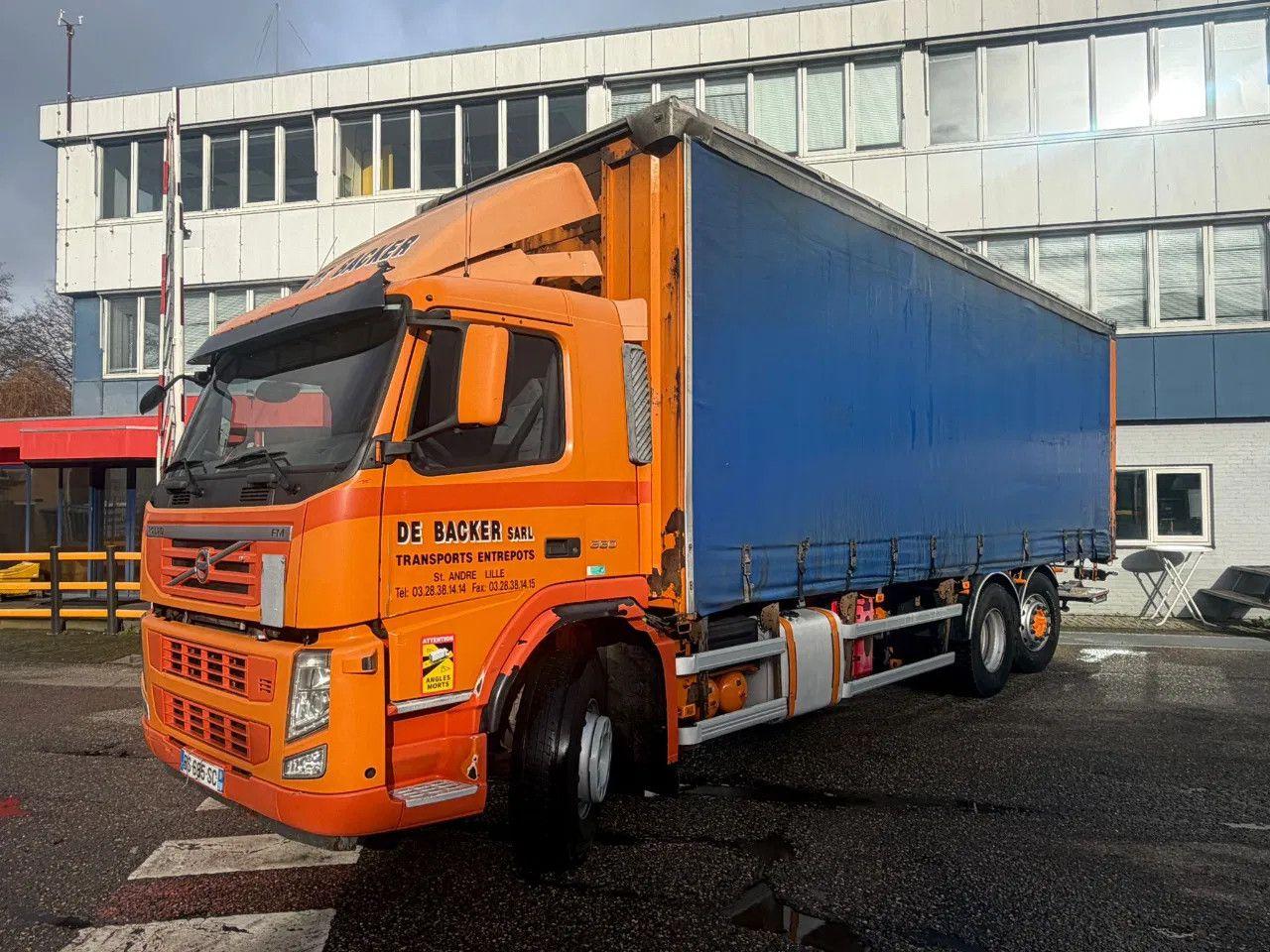 Volvo FM 330 6X2 DHOLLANDIA 2000 KG LAST STEERING AXLE