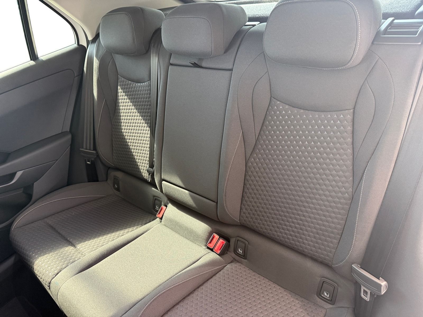 Volkswagen T-Roc - Bild 11