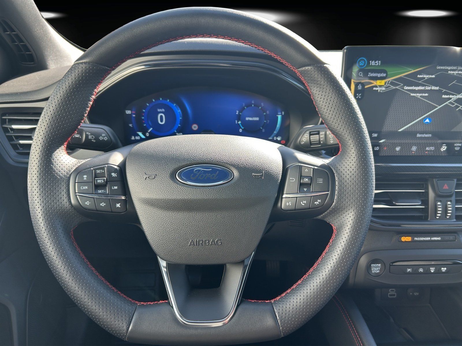 Fahrzeugabbildung Ford Focus Turnier ST-Line X LED/ACC/KAMERA/NAVI/HUD/
