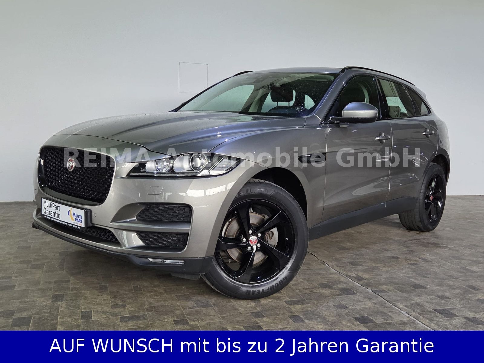 Fahrzeugabbildung Jaguar F-PACE 2,0T Prestige AWD, Pano, Leder, Meridian