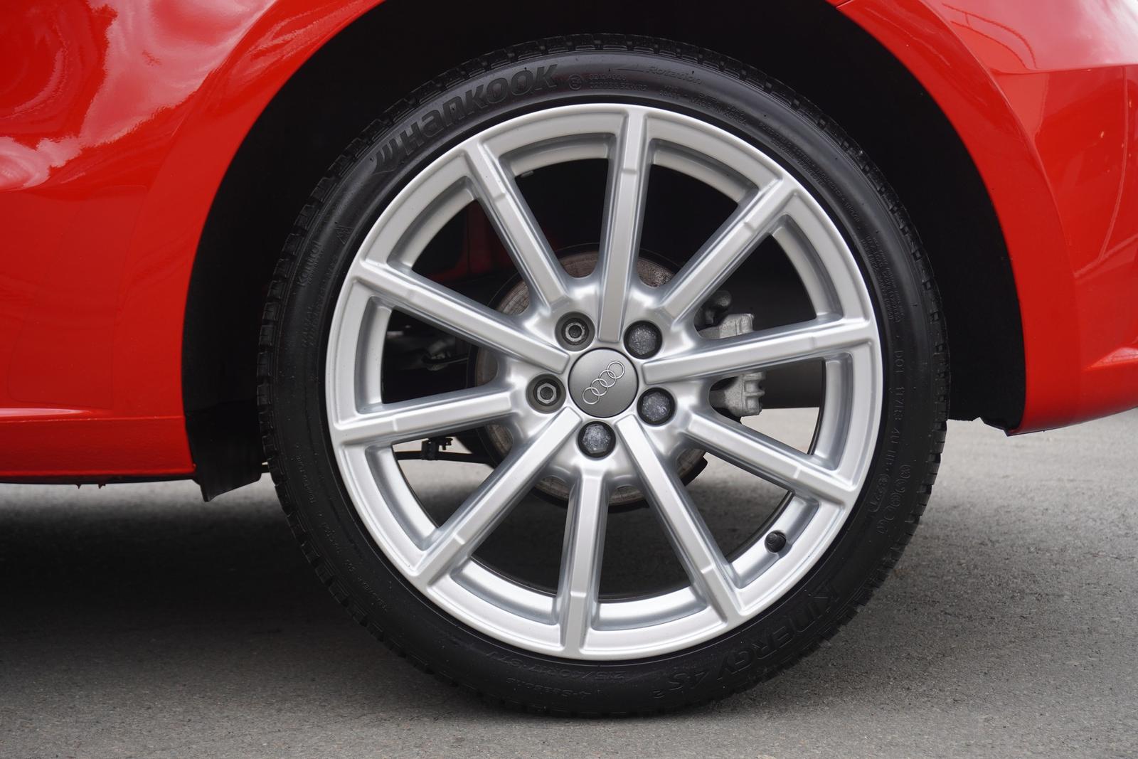 Audi A1 1.0 TFSI ultra sport Bi-Xenon Bose PDC USB